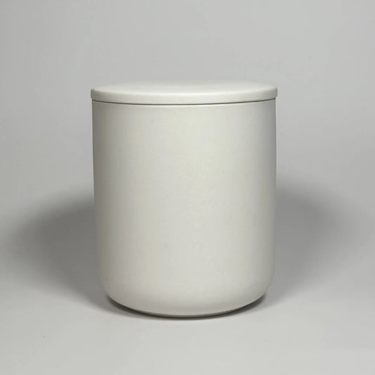 Vanilla Candle ,Luxury Scented Candle in Ceramic Jar, luxury brand, front view 
